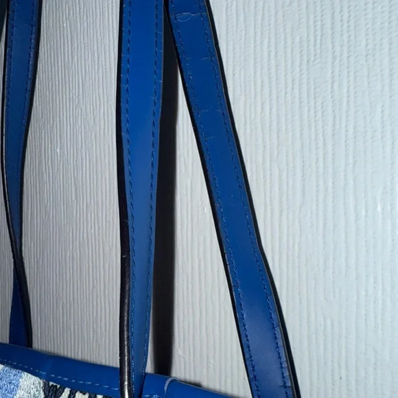 Tory Burch Gemini Link Tote Navy, Royal Blue, and White Geometric Shoulder Bag - Picture 13 of 17